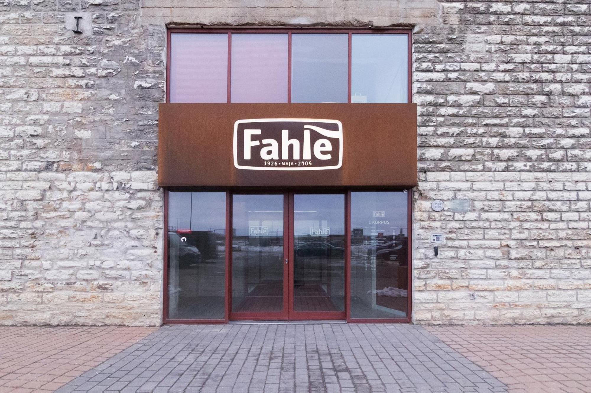 Revalia Fahle Airport Bus-Station Apartments With Best Views Exterior photo